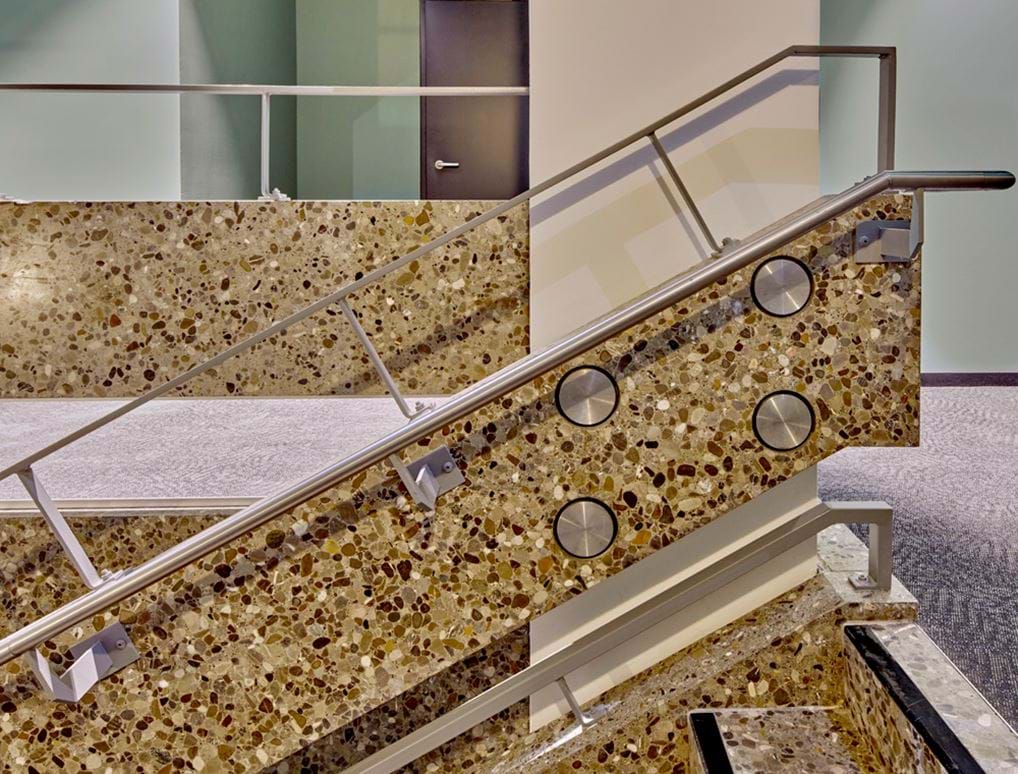 <p>Staircase - Holloway Li - &copy; Ed Dabney</p>