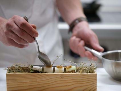 Mural Farmhouse: WunderLocke, Sendling | Munich | Design-led Apathotels, Locke