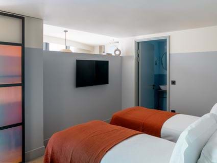 Locke Studio – Twin