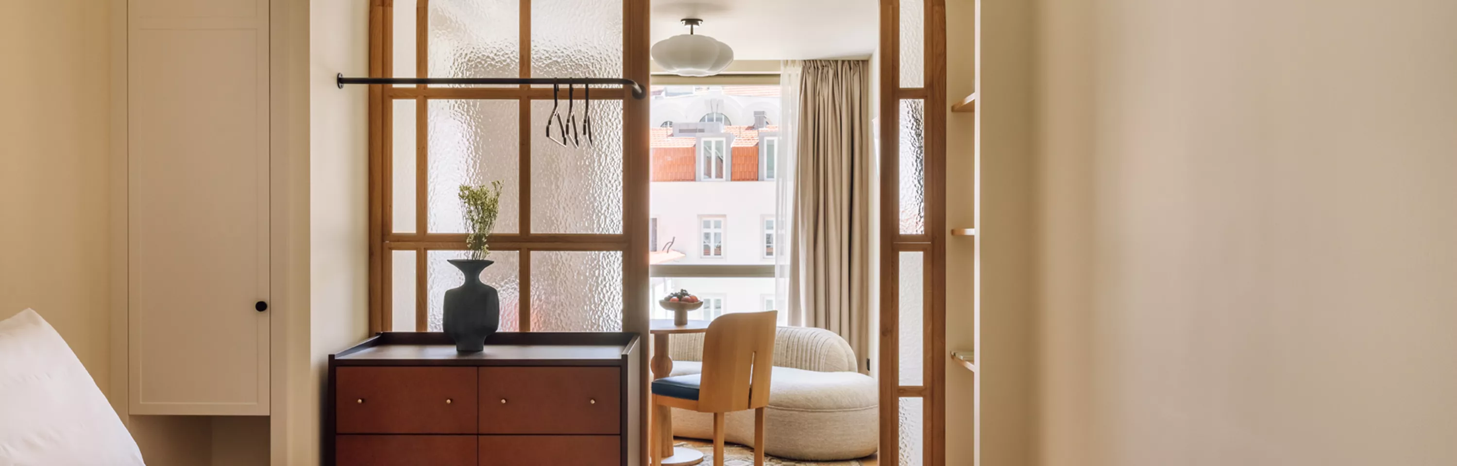 Locke de Santa Joana | Your Stay