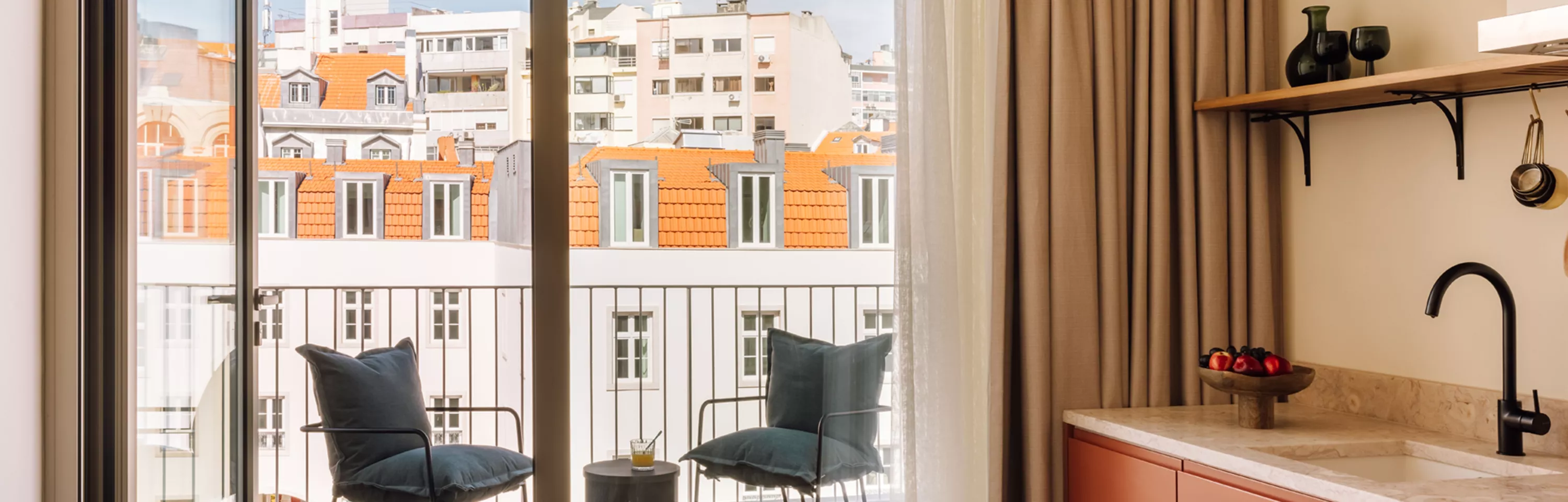 Locke de Santa Joana | Your Stay