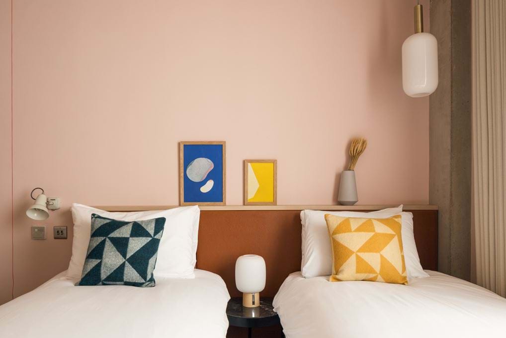 <p>Zanzibar Locke.</p>